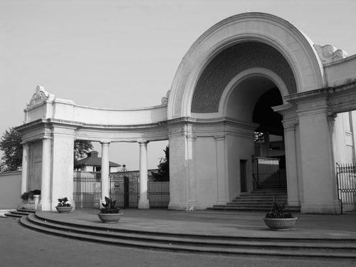 The entrance to the Sunnyside Bathing Pavilion, still going after 102  years!  