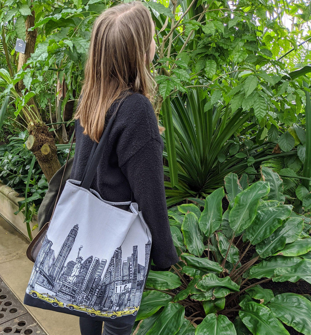 Brooklyn Bridge Tote, NYC Souvenir Gift | Totally Toronto Art Inc. 